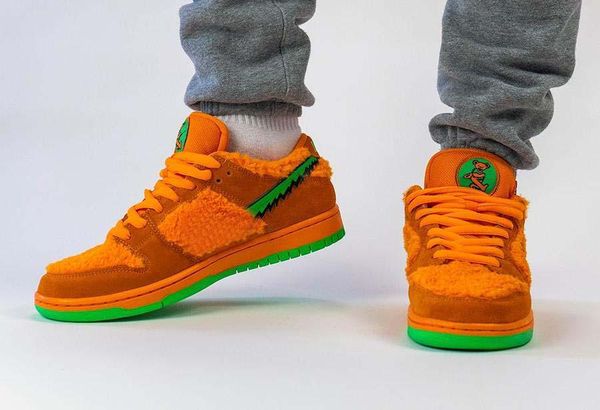release grateful dead x sb dunk low orange bear running shoes ceramic green spark upper suede skateboarding shoes sports sneakers
release grateful dead x sb dunk low orange bear running shoes ceramic green spark upper suede skateboarding shoes sports sneakers