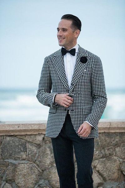 new classic design one button groom tuxedos groomsmen peak lapel man suit mens wedding suits (jacket+pants+tie) 1002, Black;gray
new classic design one button groom tuxedos groomsmen peak lapel man suit mens wedding suits (jacket+pants+tie) 1002, Black;gray