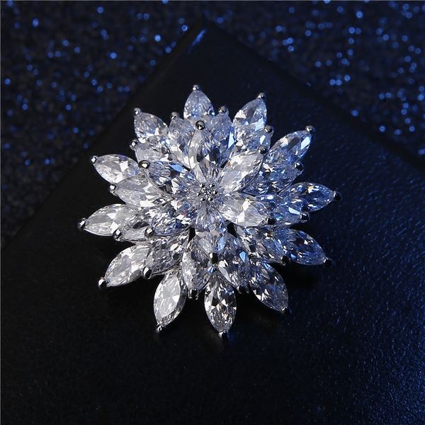korea luxury full rhinestone brooches pins women elegant flower silver golden pin glittering jewelry accessories lady fashion, Gray
korea luxury full rhinestone brooches pins women elegant flower silver golden pin glittering jewelry accessories lady fashion, Gray