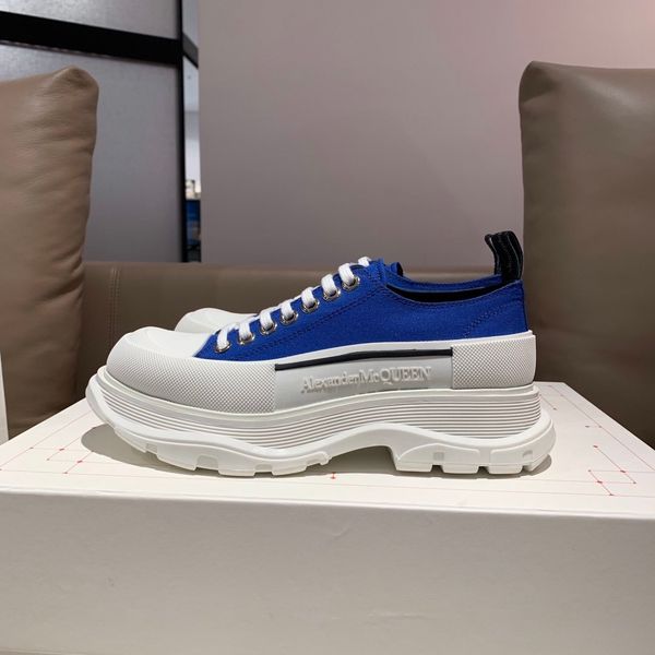 2020 new style luxury fashion designer shoes women's men's party casual jogging sports shoes triple platform men's and women, Black
2020 new style luxury fashion designer shoes women's men's party casual jogging sports shoes triple platform men's and women, Black