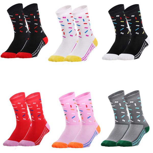 2020 professional cycling socks sport socks breathable riding basketball running half cycling sport colorful, Black
2020 professional cycling socks sport socks breathable riding basketball running half cycling sport colorful, Black