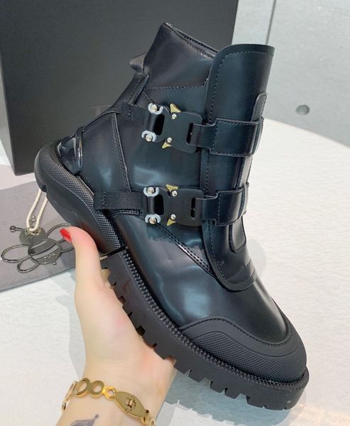 2020 superstar with the same paragraph martin boots handsome british style couple models of knight boots designer men and women with the sam, Black
2020 superstar with the same paragraph martin boots handsome british style couple models of knight boots designer men and women with the sam, Black