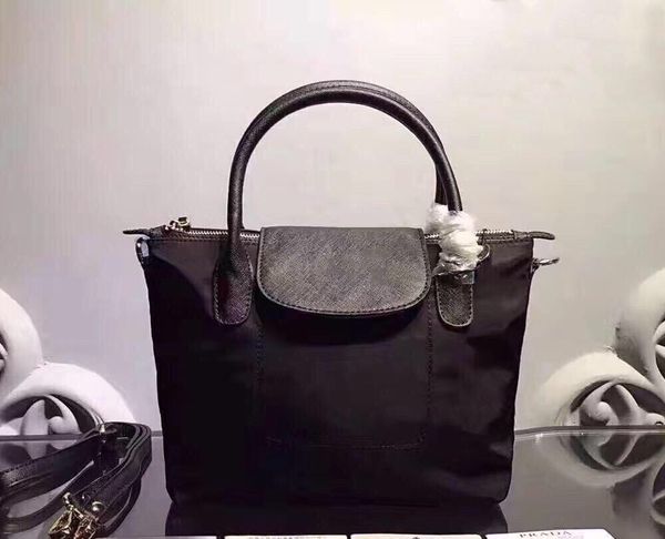 2019 parachute waterproof fabric shopping bag cowhide leather fashion shoulder bag handbag handbag old flower purse crossbody bag quality ex
2019 parachute waterproof fabric shopping bag cowhide leather fashion shoulder bag handbag handbag old flower purse crossbody bag quality ex
