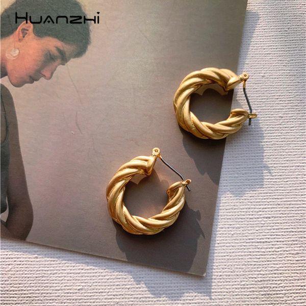 huanzhi 2019 новый офис моды золото металлизированные искажение геометрическая корейский обруч серьги для женщин девушки партии путешествий, Golden;silver
huanzhi 2019 новый офис моды золото металлизированные искажение геометрическая корейский обруч серьги для женщин девушки партии путешествий, Golden;silver