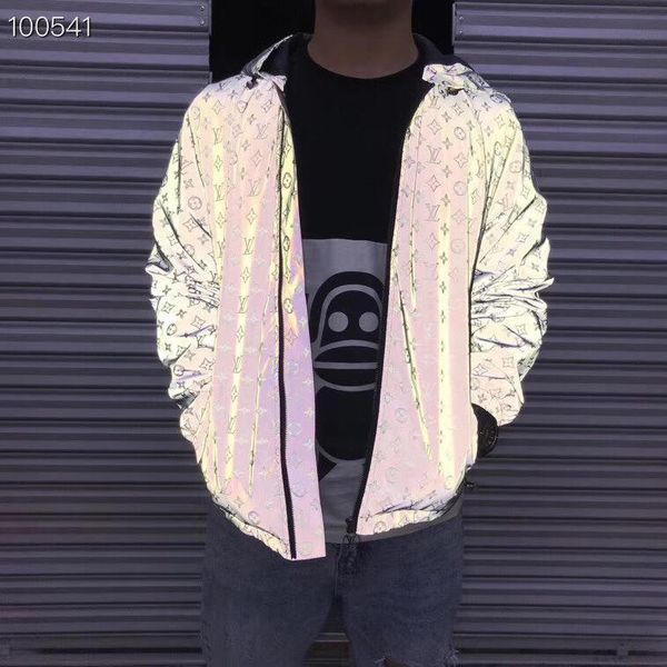 Men de igner jacket luxury letter reflective material print clothe hooded long leeve women hirt men women real label tag new, Black;brown
Men de igner jacket luxury letter reflective material print clothe hooded long leeve women hirt men women real label tag new, Black;brown