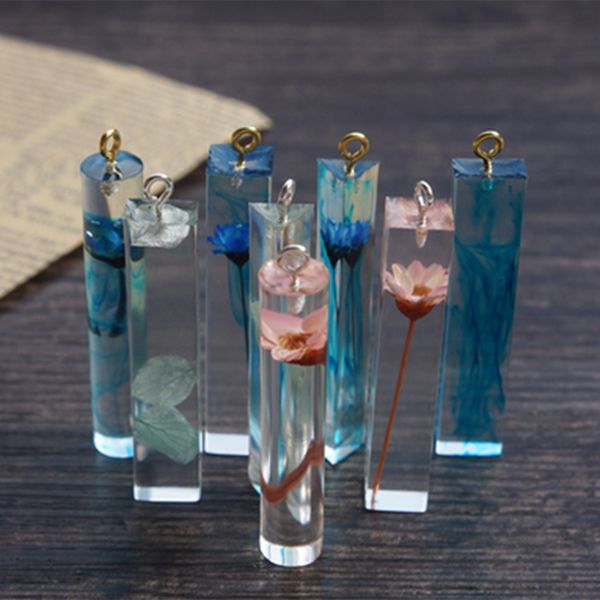 20 pieces mini real pressed dried lace flower for resin jewelry pendant bracelet ,phone case making
20 pieces mini real pressed dried lace flower for resin jewelry pendant bracelet ,phone case making