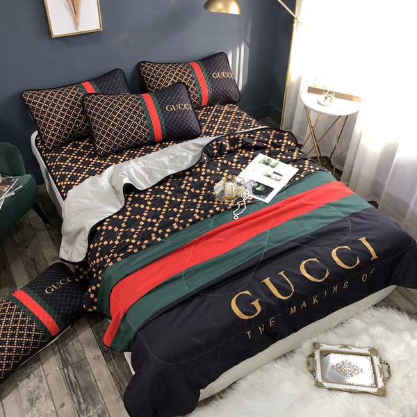 Simple Red Stripe Bed Mattress Suit New Design Summer Air Conditioning Quilt Ice Feels Cotton Print Comforter Set
Simple Red Stripe Bed Mattress Suit New Design Summer Air Conditioning Quilt Ice Feels Cotton Print Comforter Set