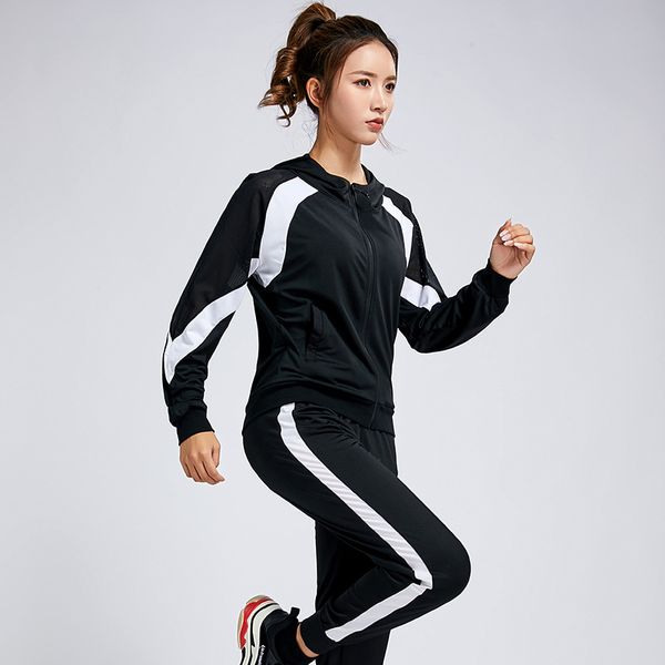 2019 new women's sports sweater coat fitness yoga sportswear hooded casual sports stitching jackets, Black;red
2019 new women's sports sweater coat fitness yoga sportswear hooded casual sports stitching jackets, Black;red