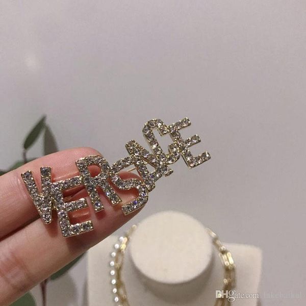 women designer letter brooch bling bling rhinestone letter luxury brooch suit lapel pin fashion jewelry for gift party, Gray
women designer letter brooch bling bling rhinestone letter luxury brooch suit lapel pin fashion jewelry for gift party, Gray