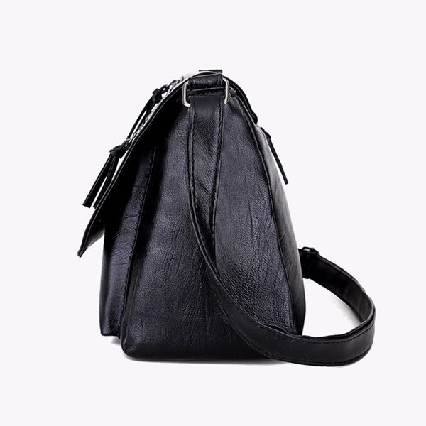 designer-solid color zipper flap shoulder crossbody bag faux leather lady vintage handbag
designer-solid color zipper flap shoulder crossbody bag faux leather lady vintage handbag
