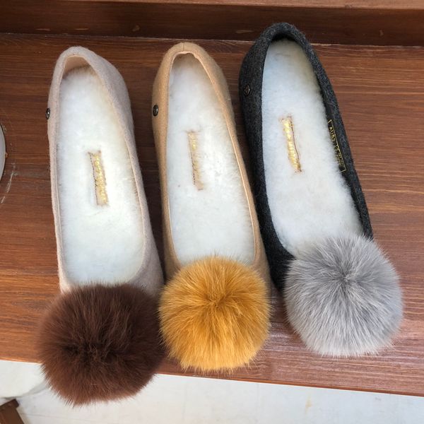 fall/winter 2020 new bean shoes fur ball flat shoes leather joker round head fairy increased single female shallow mouth, Black
fall/winter 2020 new bean shoes fur ball flat shoes leather joker round head fairy increased single female shallow mouth, Black