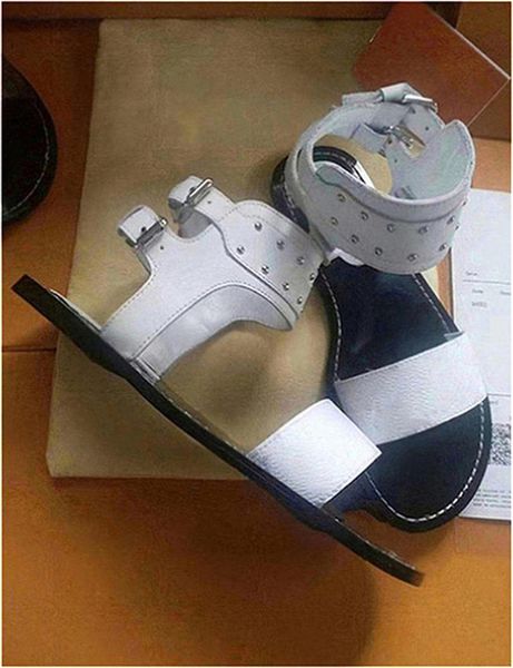 2019 luxury comfortable nomad sandal beach summer sandals female wedges print leather casual shoes sandals with box size 35-40 a6, Black
2019 luxury comfortable nomad sandal beach summer sandals female wedges print leather casual shoes sandals with box size 35-40 a6, Black