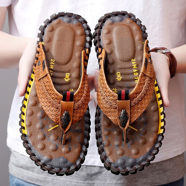 2020 man flip flops black brown beach men slippers good quality leather men summer slippers shower mens
2020 man flip flops black brown beach men slippers good quality leather men summer slippers shower mens