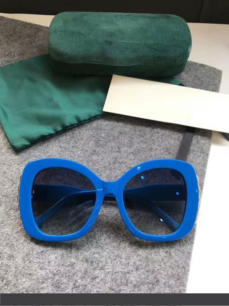 женщины deisgner бабочка солнцезащитные очки синий серый градиент sonnenbrille модный бренд gafas de sol солнцезащитные очки с жесткой короб, White;black
женщины deisgner бабочка солнцезащитные очки синий серый градиент sonnenbrille модный бренд gafas de sol солнцезащитные очки с жесткой короб, White;black