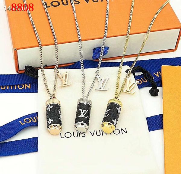 fashion design pendant for mans womens perfume bottle design three color of titanium steel chain necklace jewelry with box 6, Silver
fashion design pendant for mans womens perfume bottle design three color of titanium steel chain necklace jewelry with box 6, Silver
