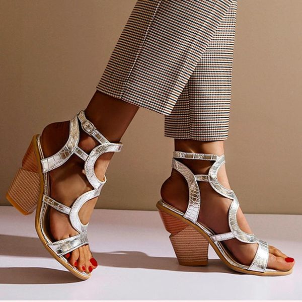 2020 new sandals womens open toe high heel thick bottom buckle hollow out shoe large size roman retro beach party bayan sandals, Black
2020 new sandals womens open toe high heel thick bottom buckle hollow out shoe large size roman retro beach party bayan sandals, Black