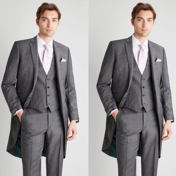 handsome mens prom tuxedos suits gray long notched lapel groom wear wedding suits party blazer (jacket+vest+pants), Black;gray
handsome mens prom tuxedos suits gray long notched lapel groom wear wedding suits party blazer (jacket+vest+pants), Black;gray