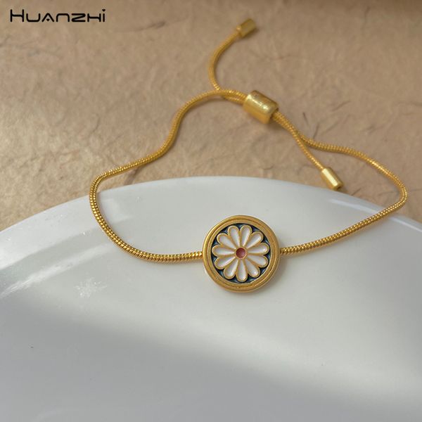 huanzhi 2020 new korean vintage simple gold enamel daisy flower pendant adjustable rope chain bracelets for women party jewelry, Golden;silver
huanzhi 2020 new korean vintage simple gold enamel daisy flower pendant adjustable rope chain bracelets for women party jewelry, Golden;silver