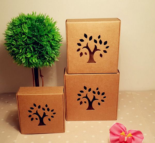 10.5*10.5*4cm kraft paper box with tree hollow pattern window small kraft soap packing box paper gift packaging
10.5*10.5*4cm kraft paper box with tree hollow pattern window small kraft soap packing box paper gift packaging