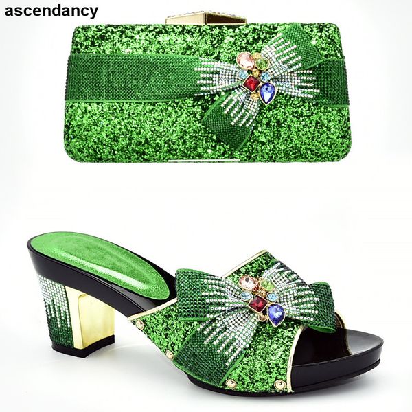 new fashion nigerian women shoe and bag set wedding shoe and bag sets italian nigerian women wedding pumps elegant crystal shoes, Black
new fashion nigerian women shoe and bag set wedding shoe and bag sets italian nigerian women wedding pumps elegant crystal shoes, Black