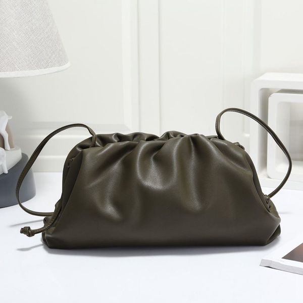 2020 womens luxury designer genuine leather shoulder bags fashion crossbody the pouch soft calfskin ladies clutch cloud bag women handbags
2020 womens luxury designer genuine leather shoulder bags fashion crossbody the pouch soft calfskin ladies clutch cloud bag women handbags