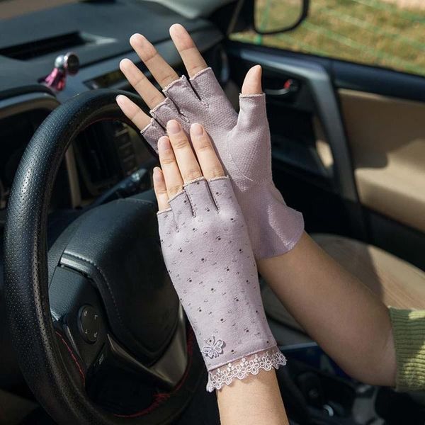 fashion women gloves summer breathable half-finger gloves summer ladies thin sun protection non-slip driving riding glove, Blue;gray
fashion women gloves summer breathable half-finger gloves summer ladies thin sun protection non-slip driving riding glove, Blue;gray