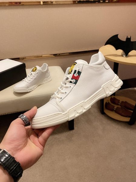 2020w5 fashion casual shoes men shoes comfortable breathable sports luxury shoes original box packaging zapatos hombre, Black
2020w5 fashion casual shoes men shoes comfortable breathable sports luxury shoes original box packaging zapatos hombre, Black