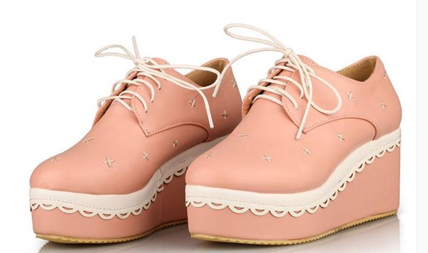 2018 fashion women's shoes in spring and autumn with new style slope heel round head thick bottom, Black
2018 fashion women's shoes in spring and autumn with new style slope heel round head thick bottom, Black