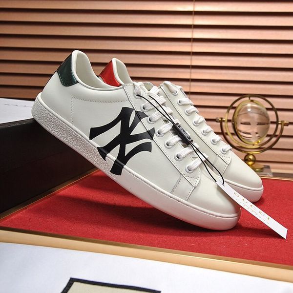 2020 new luxury men's and women's casual jogging sports basketball shoes fashion designer vintage men's shoes women's sh, Black
2020 new luxury men's and women's casual jogging sports basketball shoes fashion designer vintage men's shoes women's sh, Black