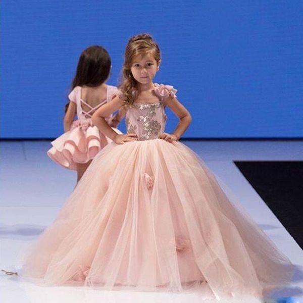 pink spaghetti strap flower girl dresses sequined appliques kids party gowns layer skirt puffy girls pageant dress 2019, White;blue
pink spaghetti strap flower girl dresses sequined appliques kids party gowns layer skirt puffy girls pageant dress 2019, White;blue