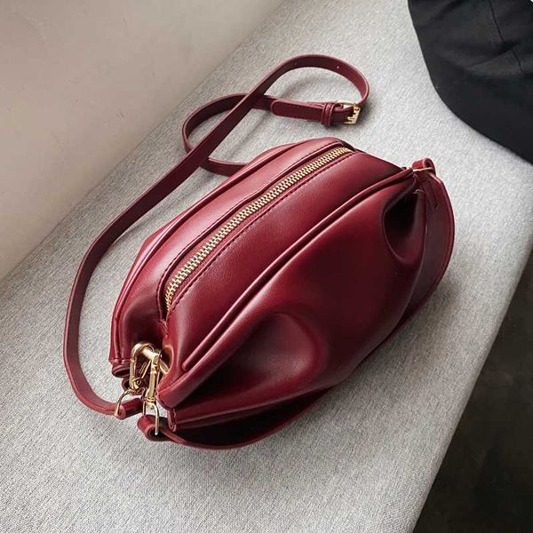 personality soft leather handbag purse women's shoulder bags brand design messenger bags luxury chic female crosssbody ladies
personality soft leather handbag purse women's shoulder bags brand design messenger bags luxury chic female crosssbody ladies