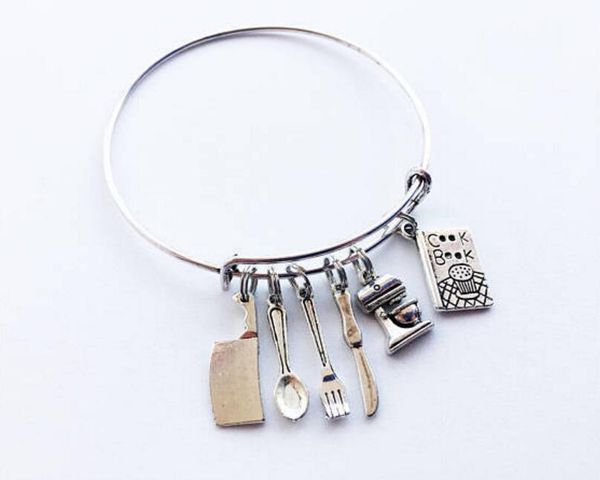 new style ancient silver chef knife fork spoon cutlery charm adjustable bracelet bangle creative designer bracelet couple jewelry gifts, Black
new style ancient silver chef knife fork spoon cutlery charm adjustable bracelet bangle creative designer bracelet couple jewelry gifts, Black