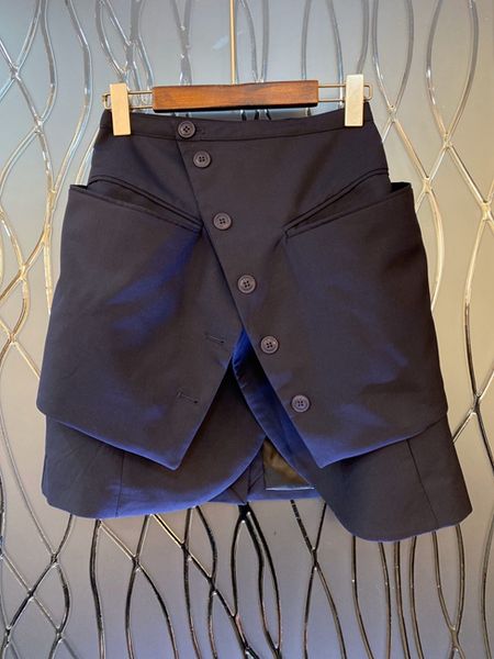 2020 spring and summer new women's irregular multi-layer stitching fastener decoration split all-match short skirt 401, Black
2020 spring and summer new women's irregular multi-layer stitching fastener decoration split all-match short skirt 401, Black