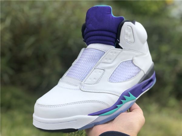 new arrival 5 5s nrg fresh prince men s basketball shoes white purple grape sneakers with box size eu40.5--47.5
new arrival 5 5s nrg fresh prince men s basketball shoes white purple grape sneakers with box size eu40.5--47.5