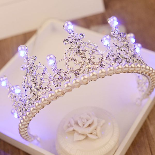 european pearl tiara light rhinestone royal queen crown for women hair ornaments bridal wedding large led crowns birthdtay, Golden;white
european pearl tiara light rhinestone royal queen crown for women hair ornaments bridal wedding large led crowns birthdtay, Golden;white