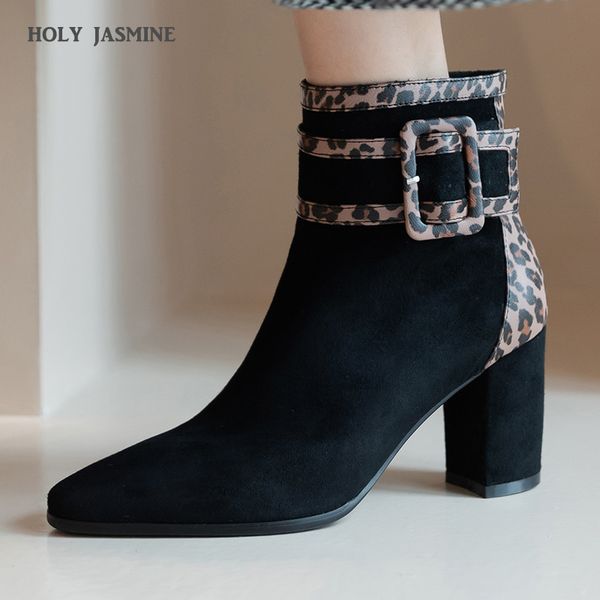 2019 autumn double buckle woman boots autumn winter shoes women block heel flock short ankle boots lady casual shoes ankle, Black
2019 autumn double buckle woman boots autumn winter shoes women block heel flock short ankle boots lady casual shoes ankle, Black