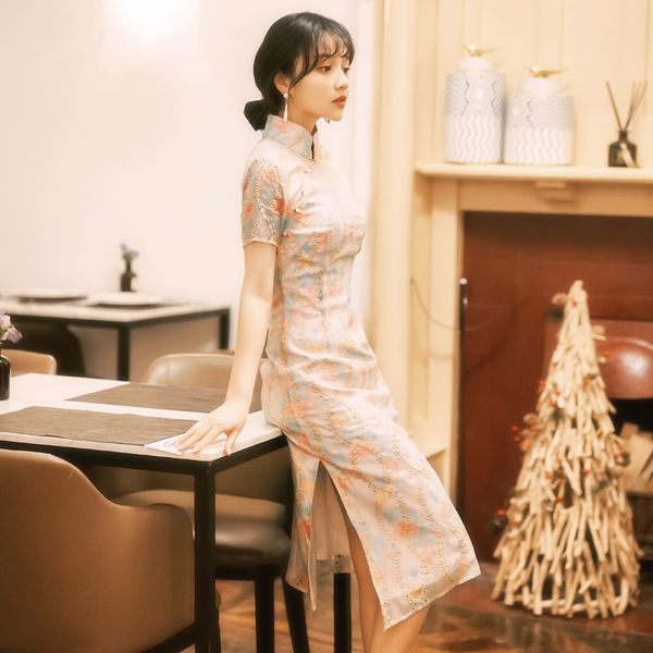 2019 chinese dress qipao women classic cheongsam rayon floral elegant evening party dress traditional mandarin collar embroidery, Red
2019 chinese dress qipao women classic cheongsam rayon floral elegant evening party dress traditional mandarin collar embroidery, Red