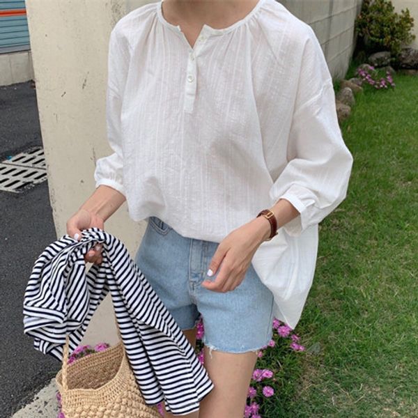 south korea chic wind fresh button collar long sleeve sun shirt loose-fit irregular shirt, White
south korea chic wind fresh button collar long sleeve sun shirt loose-fit irregular shirt, White