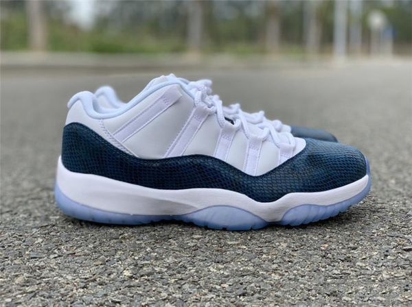wholesale 2020 11 low navy blue snakeskin basketball shoes white black real carbon fiber cd6846 -102 mens sports sneakers with box
wholesale 2020 11 low navy blue snakeskin basketball shoes white black real carbon fiber cd6846 -102 mens sports sneakers with box