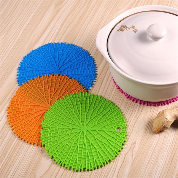 сгущает силиконовый коврик кубок pad non-slip pad изоляции кубок чаша мат однотонный pad stand горячий напиток горшок держатель аксессуары д
сгущает силиконовый коврик кубок pad non-slip pad изоляции кубок чаша мат однотонный pad stand горячий напиток горшок держатель аксессуары д