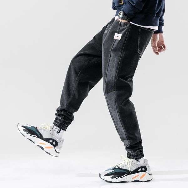 new arrival cool men jeans harem pants solid color loose hip denim pants japan style big size black high street jeans
new arrival cool men jeans harem pants solid color loose hip denim pants japan style big size black high street jeans