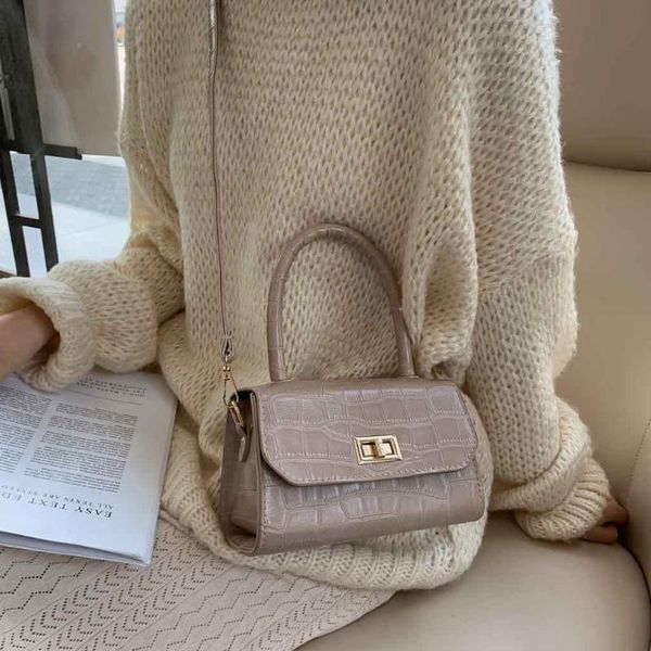 женская кожаная сумка высокое качество pu сумка бренд дизайнер crossbody сумки маленькие модные женские сумки sac main femme
женская кожаная сумка высокое качество pu сумка бренд дизайнер crossbody сумки маленькие модные женские сумки sac main femme