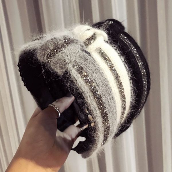 fashion korean simple stripe hair bands for women rhinestone weaving yarn lace side middle knotted headband hair accessories
fashion korean simple stripe hair bands for women rhinestone weaving yarn lace side middle knotted headband hair accessories