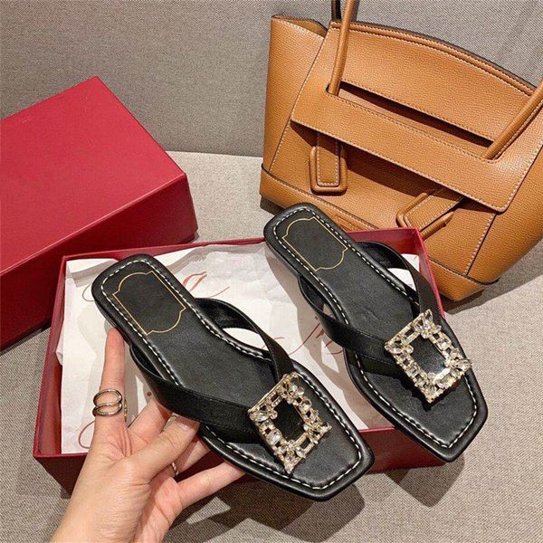 2020 summer web celebrity new water drill square buckle flip-flops flat flip-flops women wear stylish casual slippers, Black
2020 summer web celebrity new water drill square buckle flip-flops flat flip-flops women wear stylish casual slippers, Black