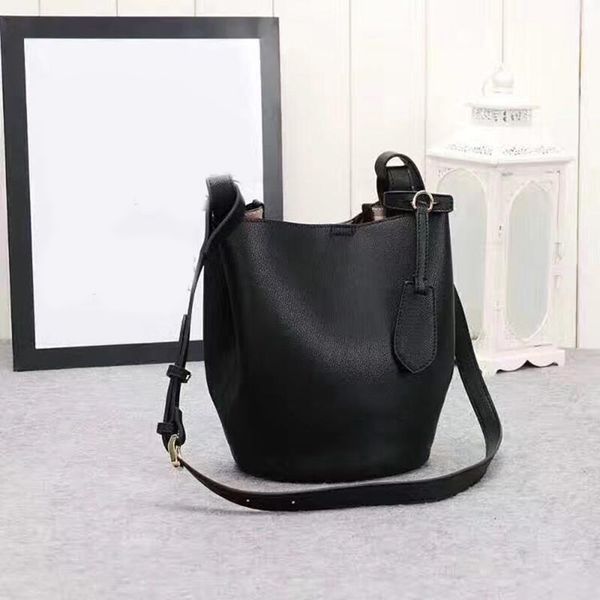 роскошная дизайнерская сумочка-кошелек барбери-ведро из натуральной кожи женщин дизайнерские сумки модные сумки 2-сторонняя сумка-кошелек 
роскошная дизайнерская сумочка-кошелек барбери-ведро из натуральной кожи женщин дизайнерские сумки модные сумки 2-сторонняя сумка-кошелек