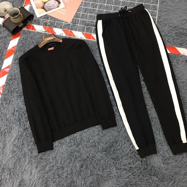 brand suit - new fall 2019 classic round-neck hoodie classic pantsuit with printed front letters size l-4xl, Gray
brand suit - new fall 2019 classic round-neck hoodie classic pantsuit with printed front letters size l-4xl, Gray