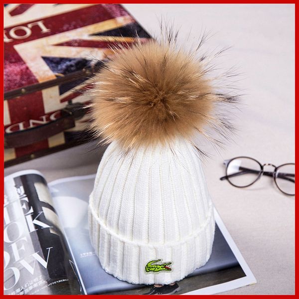 зима вязаная real fur hat женщины сгущаться шапочки с real raccoon fur помпонами warm caps snapback помпоном шапочку шляпы, Blue;gray
зима вязаная real fur hat женщины сгущаться шапочки с real raccoon fur помпонами warm caps snapback помпоном шапочку шляпы, Blue;gray