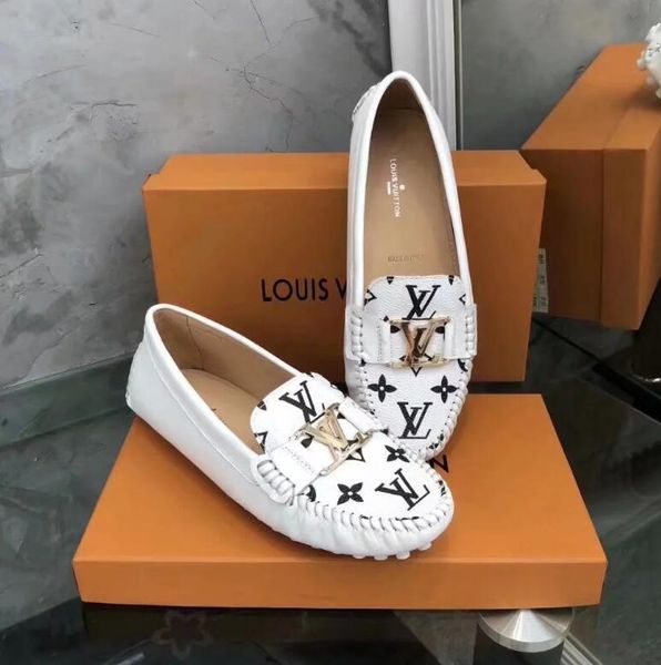 italian luxury casual shoes color with zipper men's and women's low-grade flat shoes leather women's shoes sneakers no box, Black
italian luxury casual shoes color with zipper men's and women's low-grade flat shoes leather women's shoes sneakers no box, Black