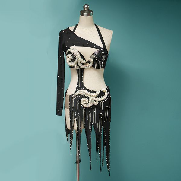 belly dance inspired clothing female 2019 new costume suit high-end custom hip scarf skirt summer performance costume, Black;red
belly dance inspired clothing female 2019 new costume suit high-end custom hip scarf skirt summer performance costume, Black;red