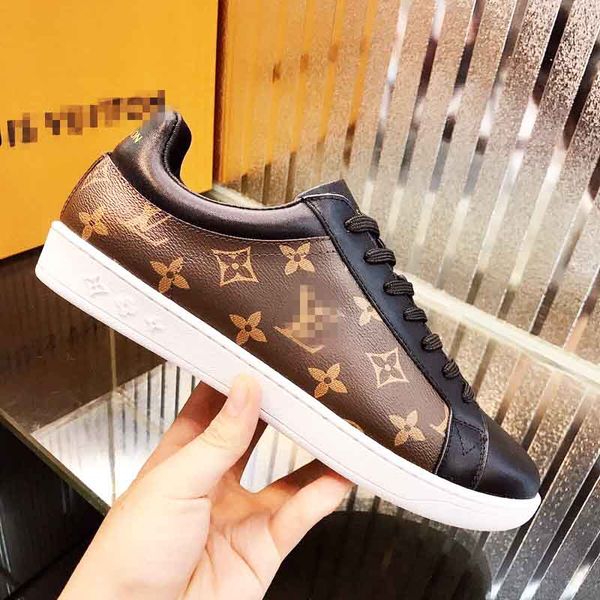 2020 trainer men sneakers fashion leather platform shoes flat outdoors daily dress party outdoor shoes, Black
2020 trainer men sneakers fashion leather platform shoes flat outdoors daily dress party outdoor shoes, Black
